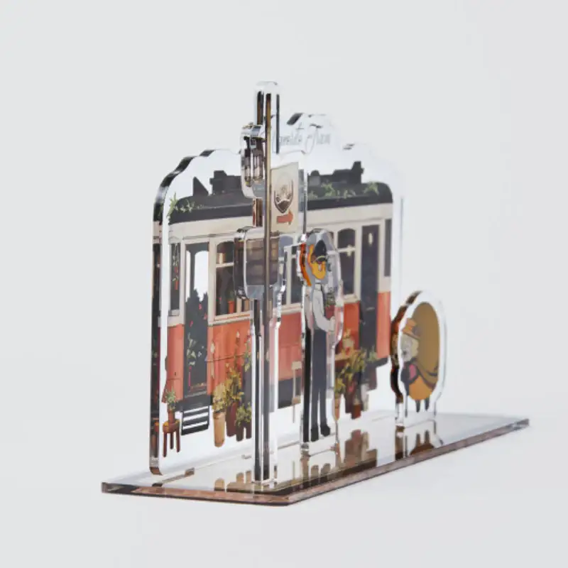 Marguerite Tram - Diorama Acrylic Stand - Image 2