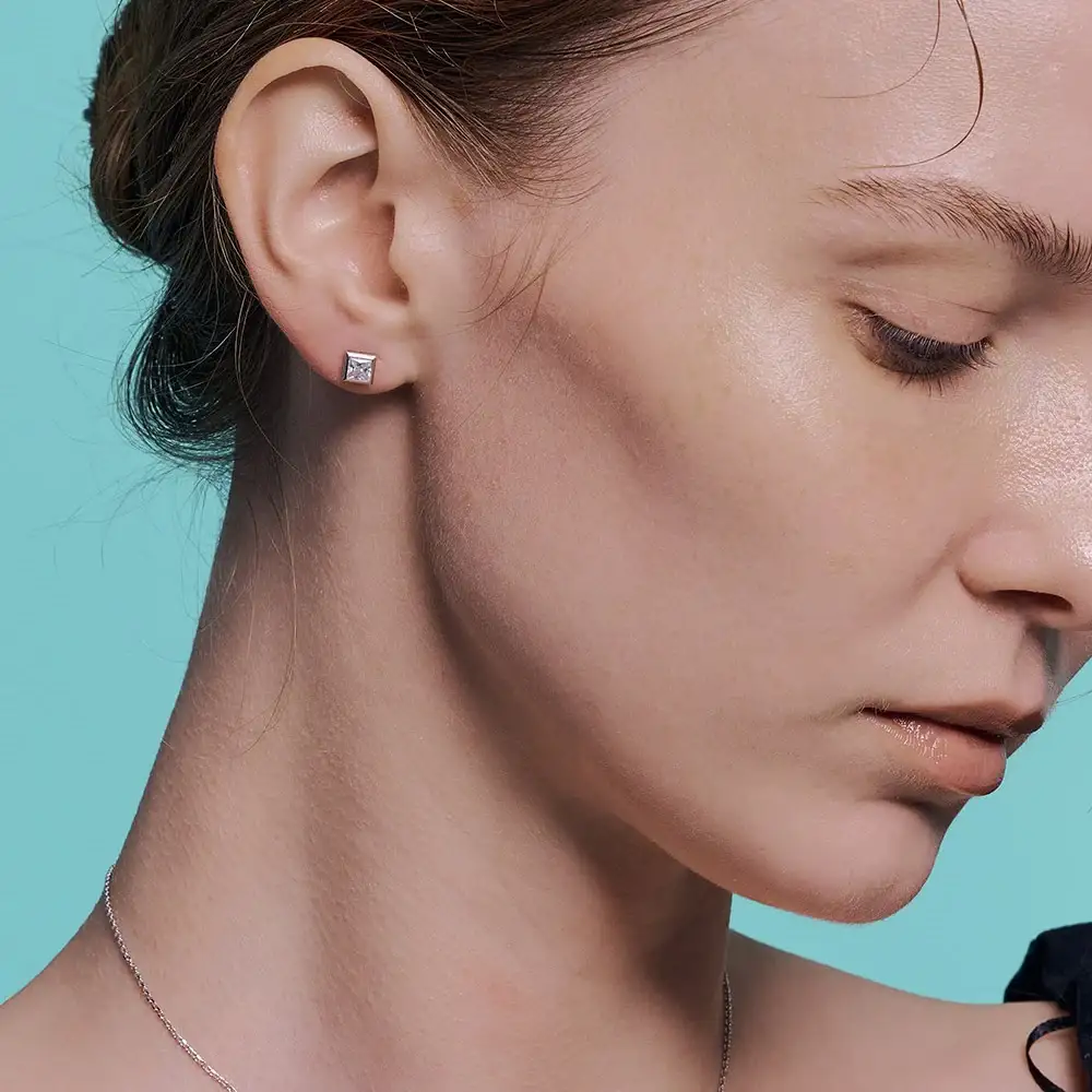 OST - Shine Basic Square Earrings - Image 4