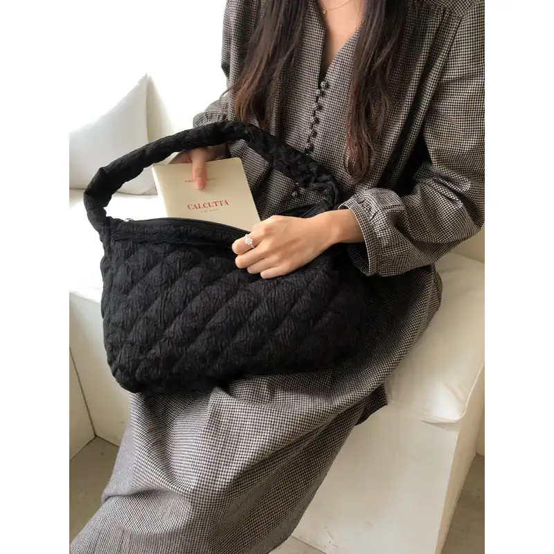 Ovuni - Quilted Hobo Bag - Image 5