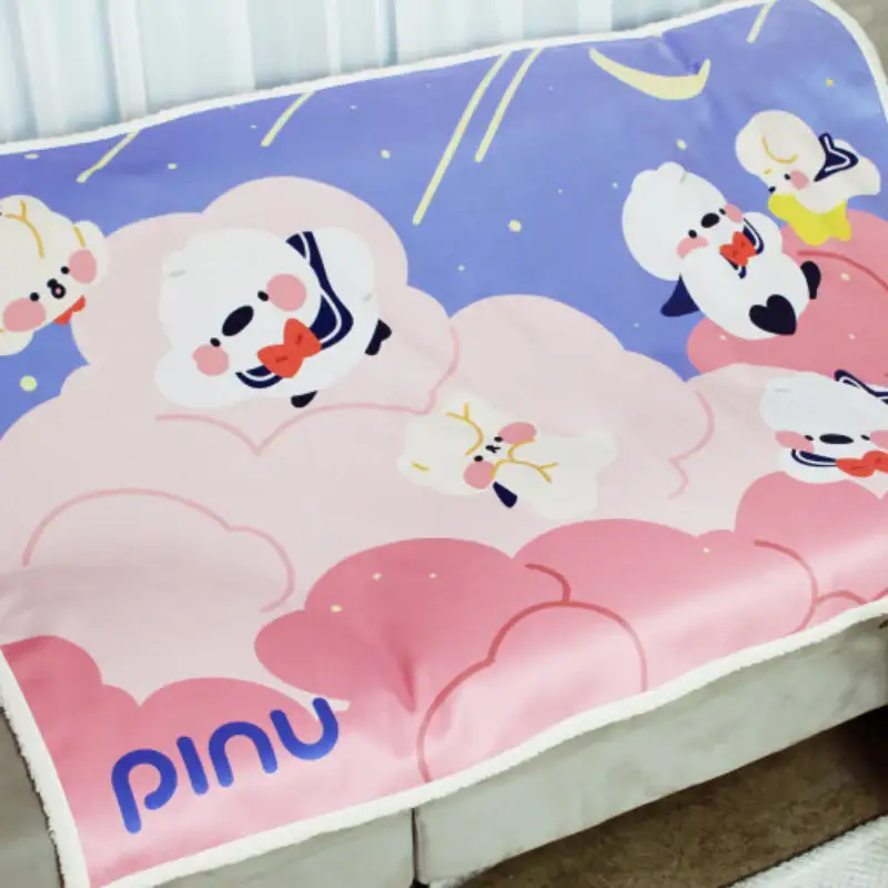 Pinu - Large Knee Blanket