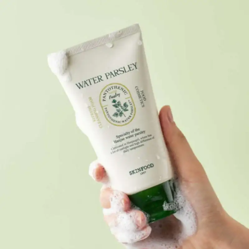SKINFOOD - Pantothenic Water Parsley Refresh Cleansing Foam - Image 3