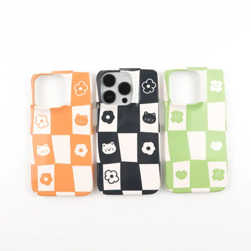 Teteum - Checker Board iPhone Hard Case - Image 2