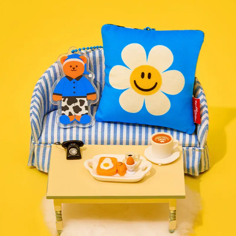 Wiggle Wiggle - Cushion Keyring - Image 3