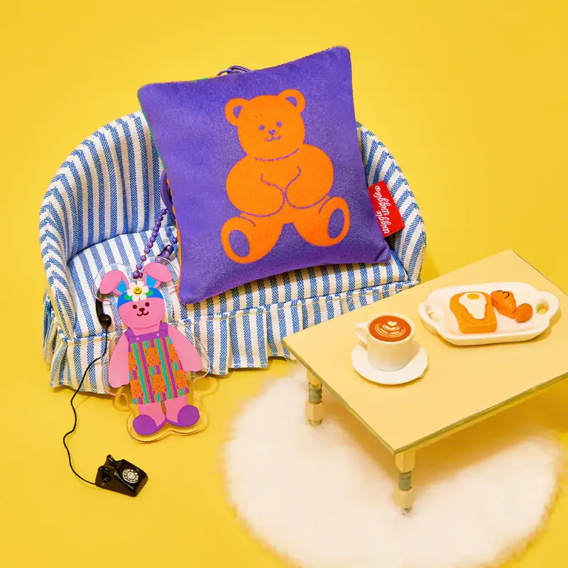 Wiggle Wiggle - Cushion Keyring - Image 4