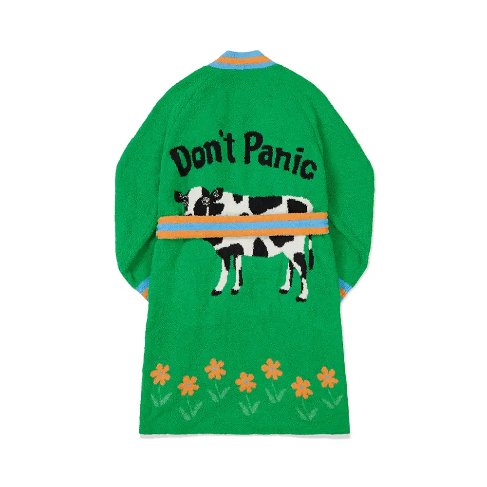 Wiggle Wiggle - Don't Panic Green Lounge Robe - Image 5