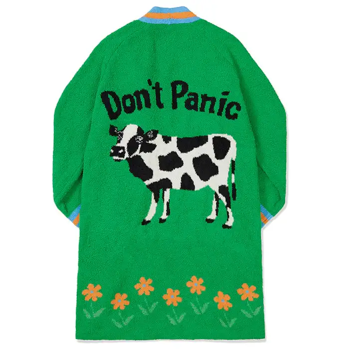 Wiggle Wiggle - Don't Panic Green Lounge Robe - Image 6
