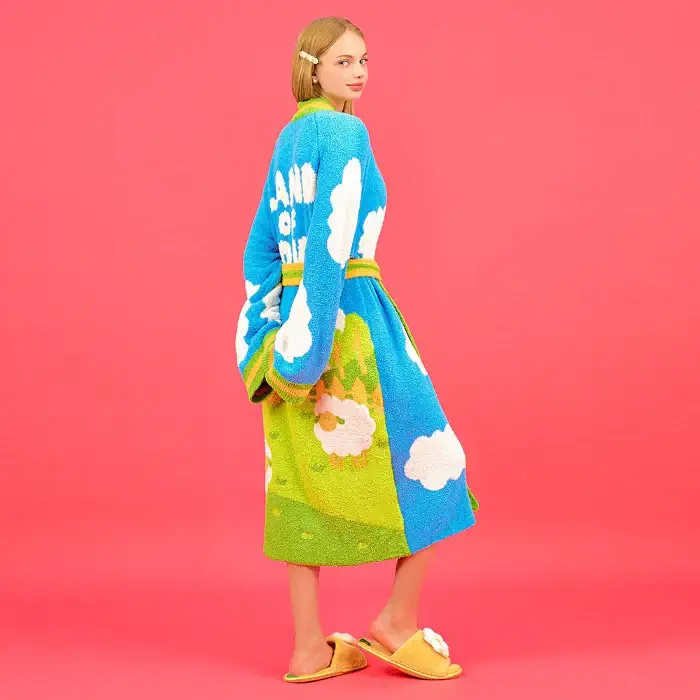Wiggle Wiggle - Land of Love Lounge Robe