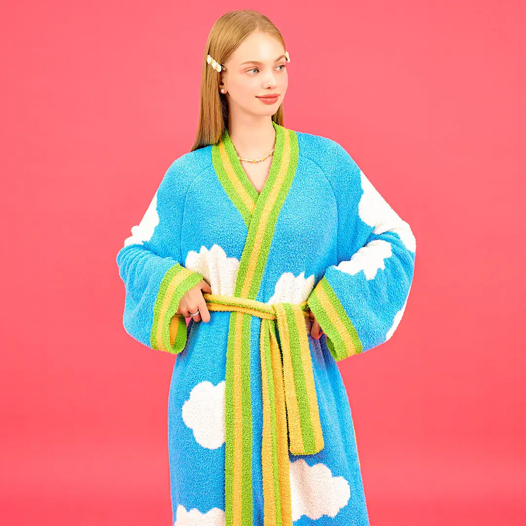 Wiggle Wiggle - Land of Love Lounge Robe - Image 3