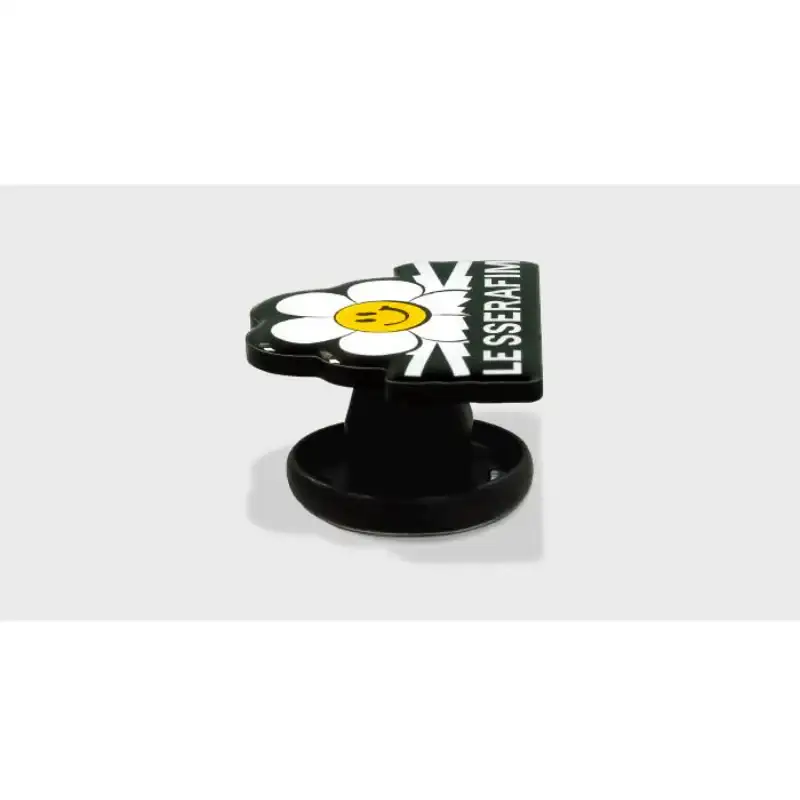 Wiggle Wiggle x LESSERAFIM - Big Griptok - Image 3